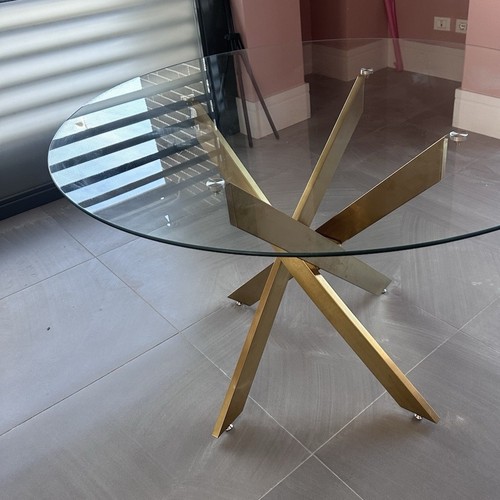 Tavolo rotondo piano vetro